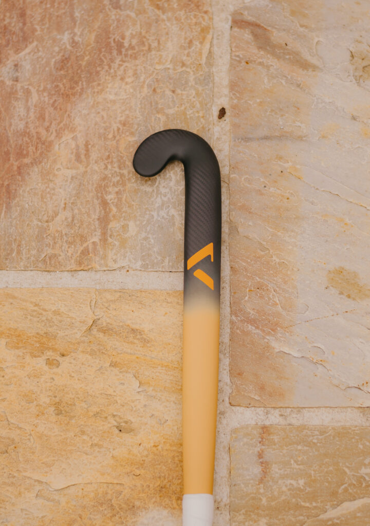 A-LIFE Ibiza Drop field hockey stick, 90% carbon low bow, sand and black finish.